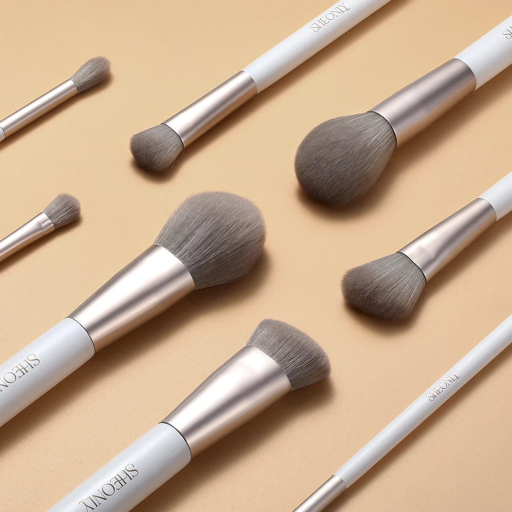 Voltsify Professional Makeup Brush Set 18 Pcs for Foundation Powder Concealers Eye Shadows Blush